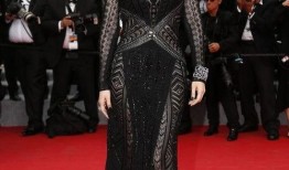 爆料女星抢红毯是谁啊视频