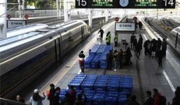南京快递车厢爆料事件视频,惊人内幕曝光！