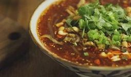 酸辣粉爆料视频下载网,揭秘美食背后的故事