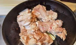 酱大骨制作爆料怎么做视频,视频教程，在家也能轻松学会！